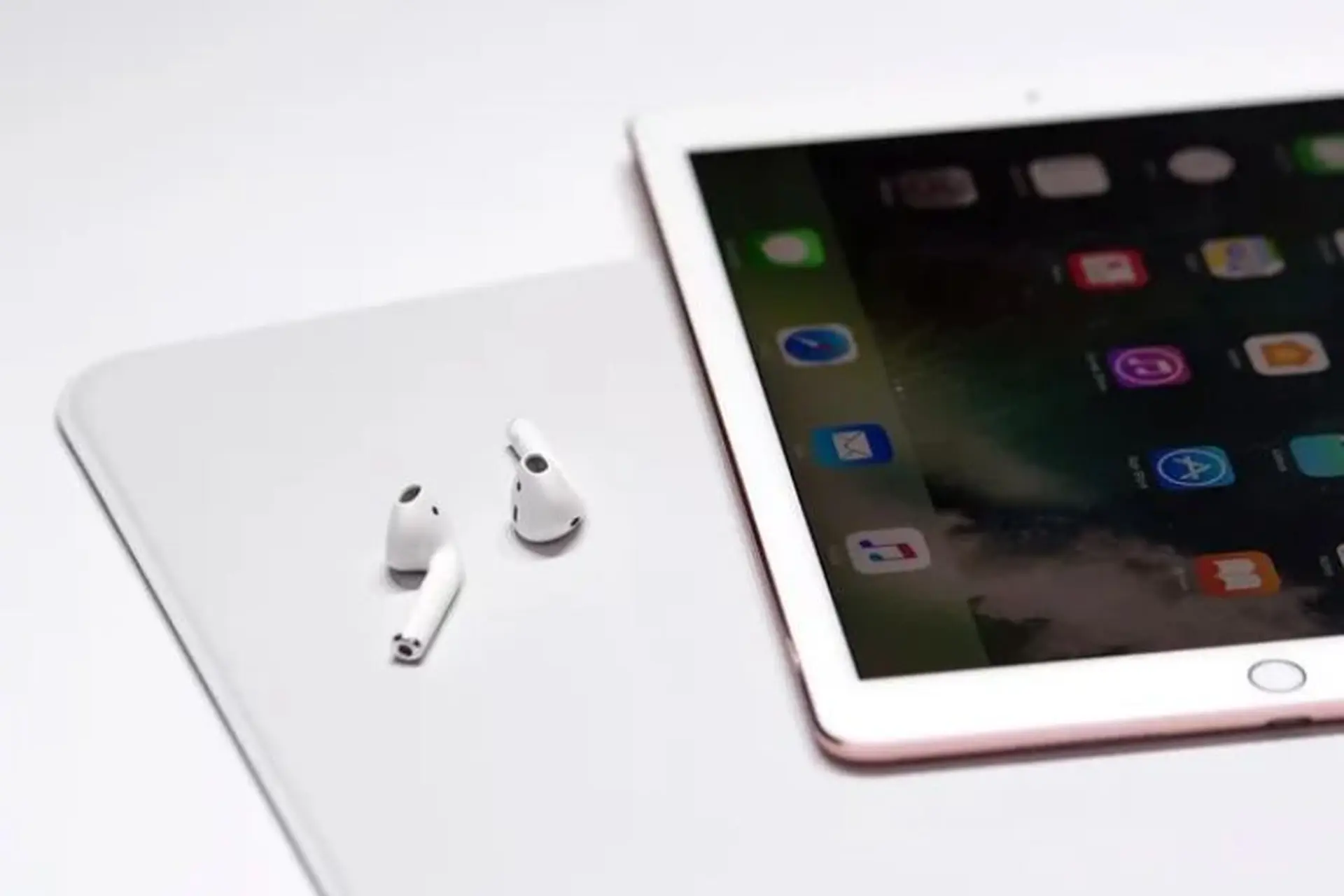Tai nghe Bluetooth cho iPad - Hình 5