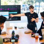Apple Trong Công Việc Văn Phòng: Bí Quyết Tối Ưu Hiệu Suất Với Hệ Sinh Thái Táo Khuyết apple trong công việc văn phòng