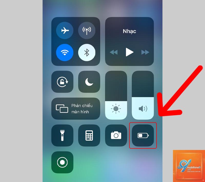bật chế độ tiết kiệm pin iPhone - Hình 2