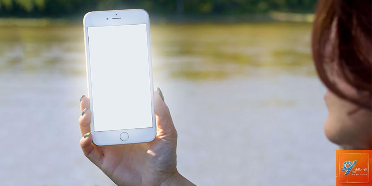 bật flash camera trước iPhone - Hình 2