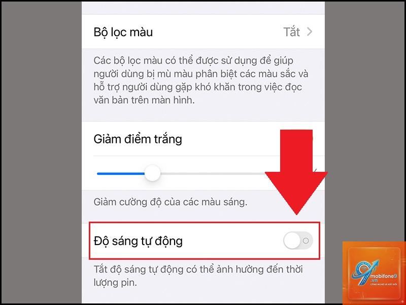 bật tự động điều chỉnh độ sáng iPhone - Hình 3