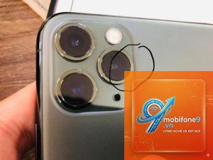 bị bụi trong camera iPhone