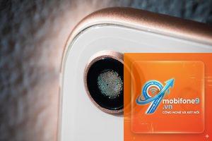 bị mờ camera trên iPhone