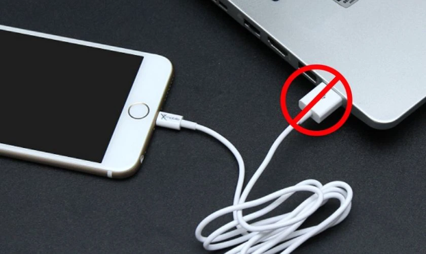 cách sạc iphone lần đầu - Hình 3