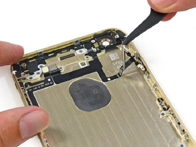 cách thay nút nguồn iPhone - Hình 3