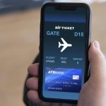 cách thêm vé xem phim vào apple wallet