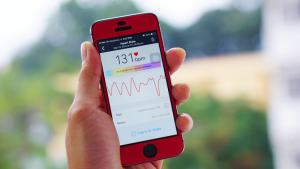 cách theo dõi nhịp tim bất thường iphone
