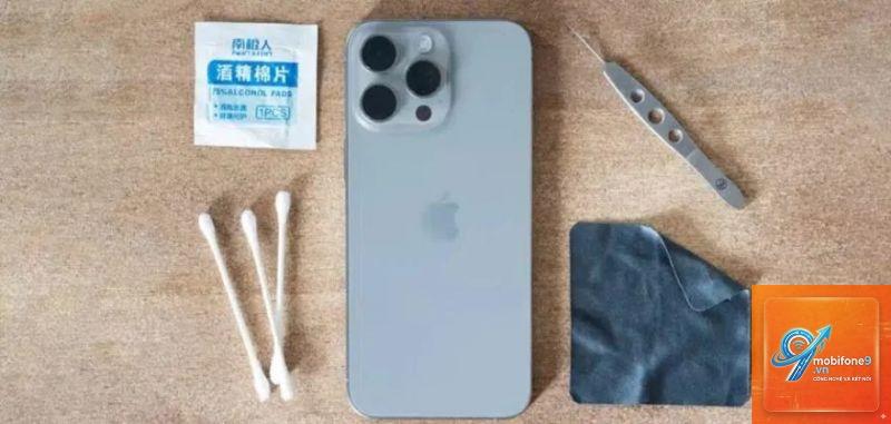 cách vệ sinh magsafe iphone - Hình 2