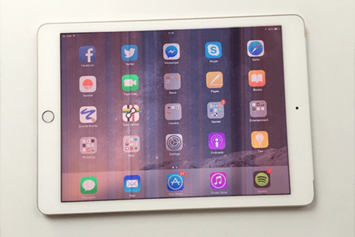 iPad bị sọc màn hình đỏ - Hình 4