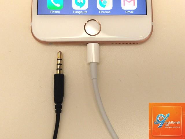 iPhone bỏ jack 3.5 - Hình 1