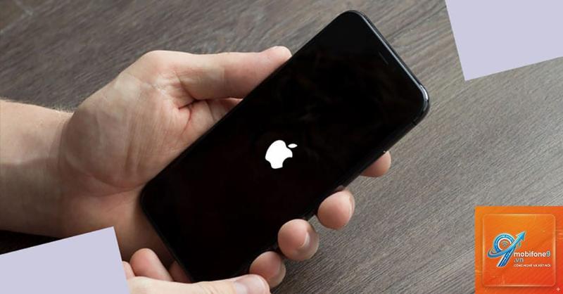 ios 18 bị treo táo - Hình 1