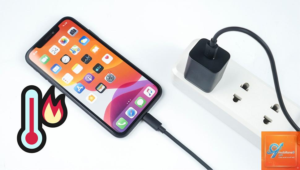 iphone bị nóng khi sạc - Hình 2