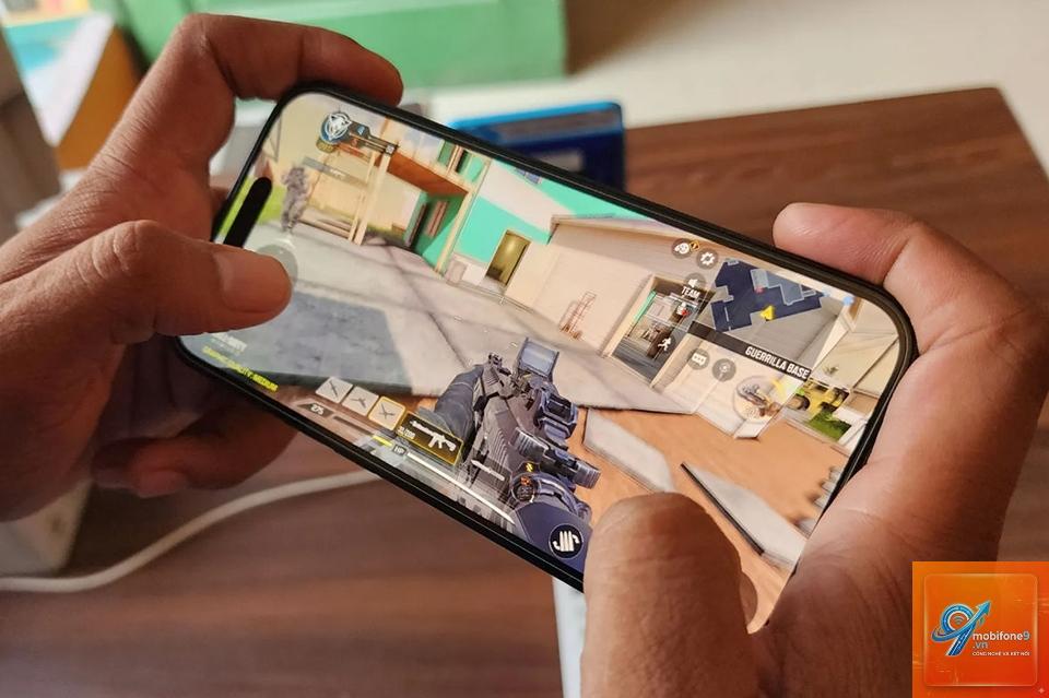 iphone chơi game bị văng - Hình 1