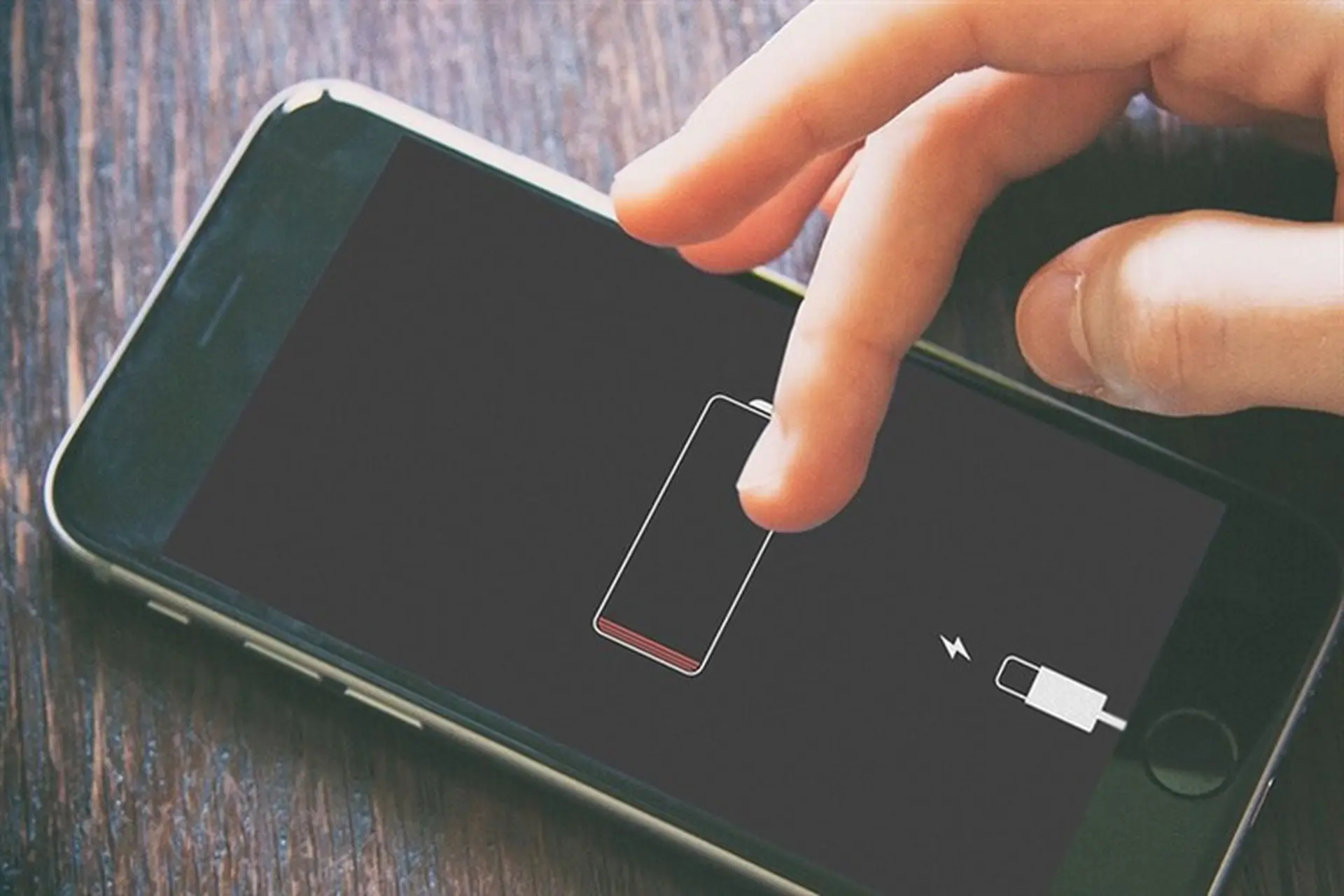 iphone sạc lúc được lúc không - Hình 1