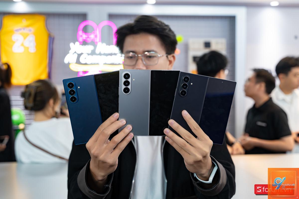 So Sánh iPhone 15 Pro Max Và Samsung Galaxy Z Fold7 - Hình 5